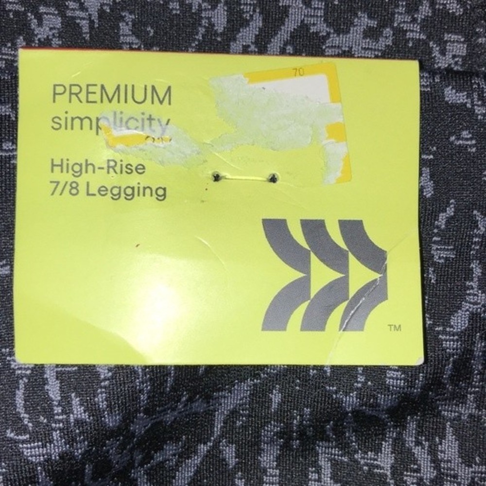 All In Motion High Rise Legging NWT - Picture 3 of 7